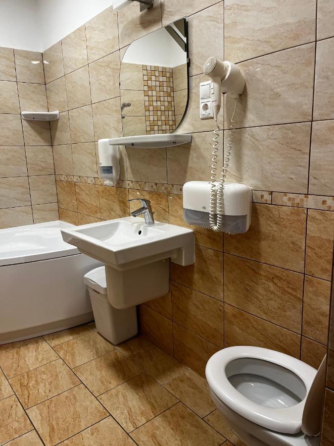 Balatonalmádi Nereus Park Hotel מראה חיצוני תמונה