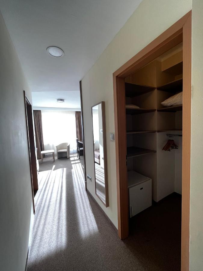 Balatonalmádi Nereus Park Hotel מראה חיצוני תמונה